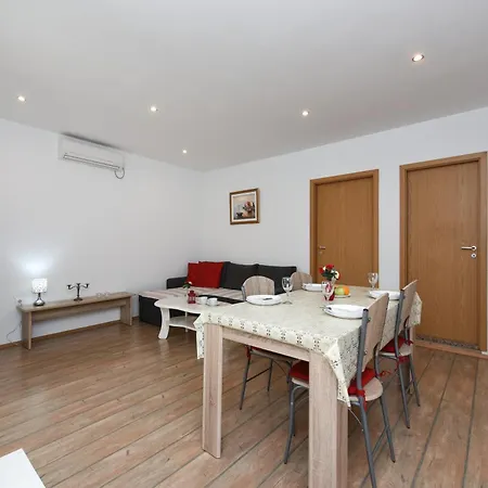 Nita Apartamento Zadar