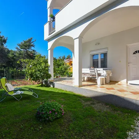 Apartment Villa Nita *